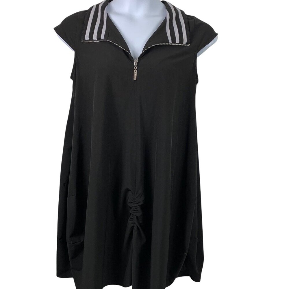 Dzhavael Couture Dress Sz Medium Black White Short Cap Sleeves Collared Zip Neck